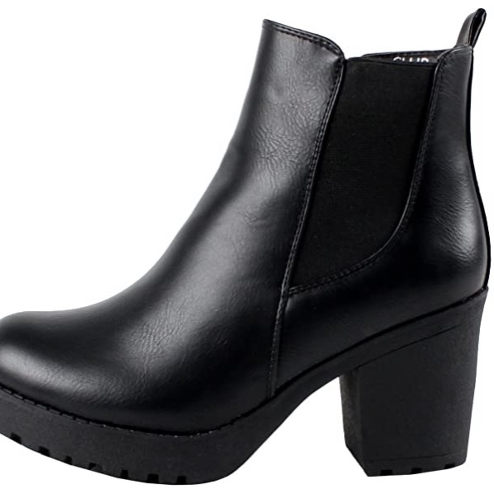 Refresh Black Ankle Boots (NWOT)